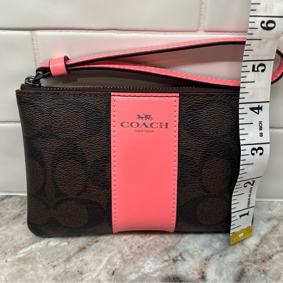Coach Wristlet Signature Brown With Pink Lemonade - Picture 6 of 8
